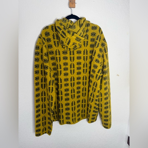 Duluth Yellow and Black Relaxed Fit Jacket - Picture 2 of 3